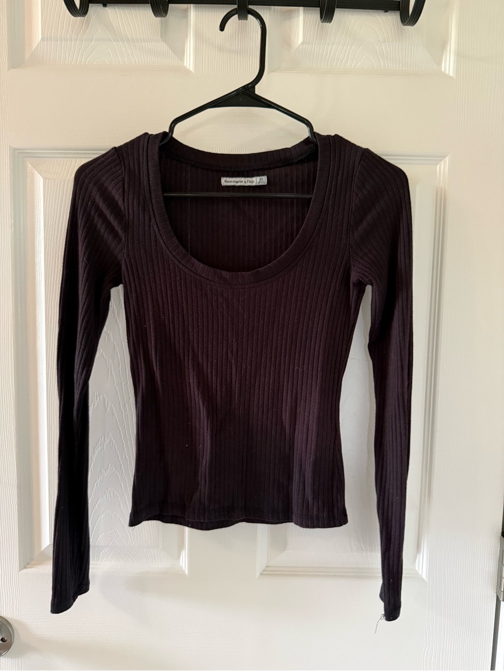 Abercrombie & Fitch Ribbed Scoop Neck Long-Sleeve Top - Plum